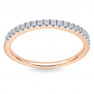 Gold ring with diamond