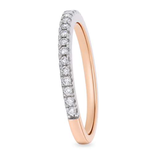Gold ring with diamond