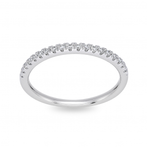 Gold ring with diamond