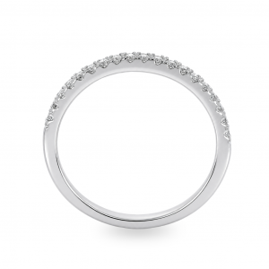 Gold ring with diamond