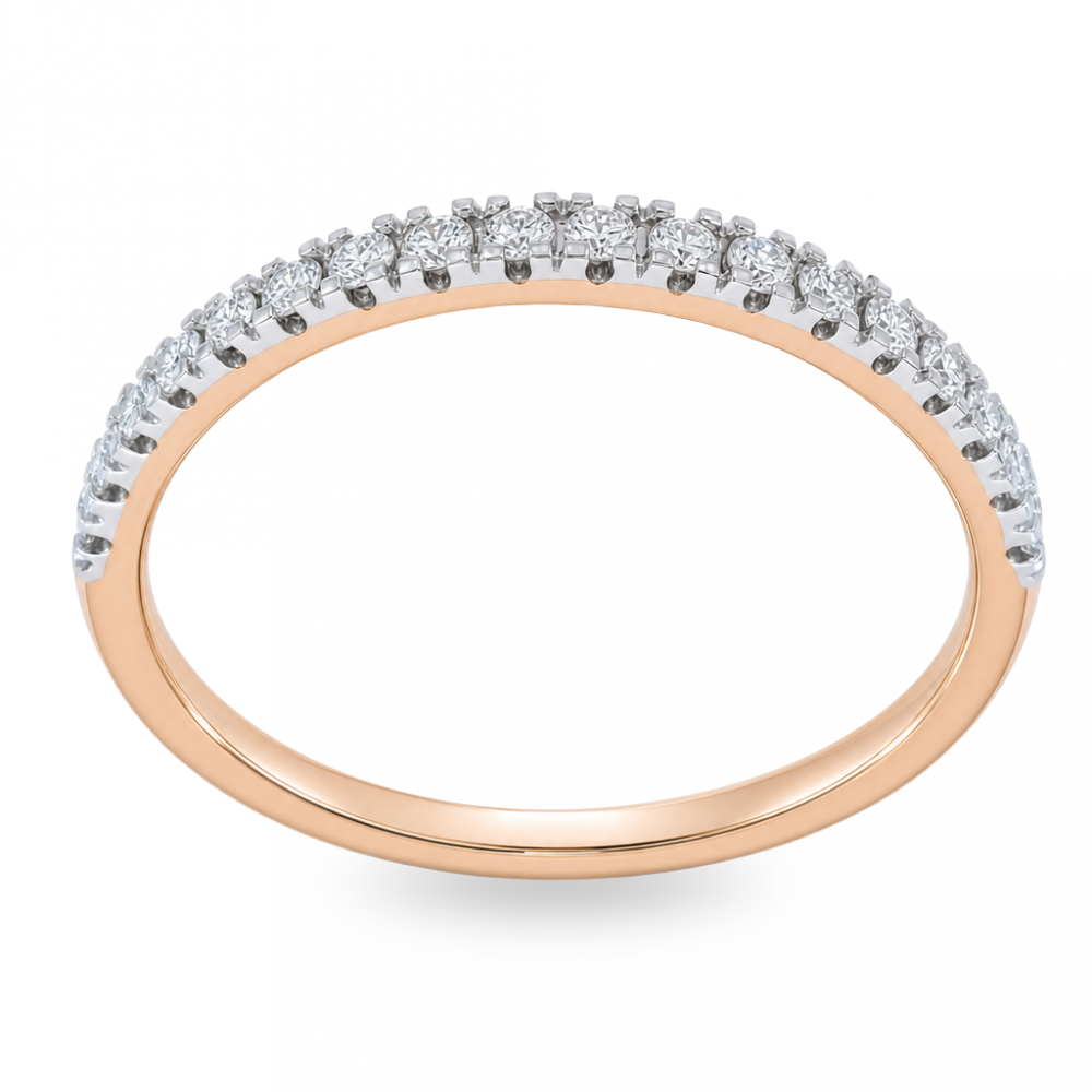 Gold ring with diamond