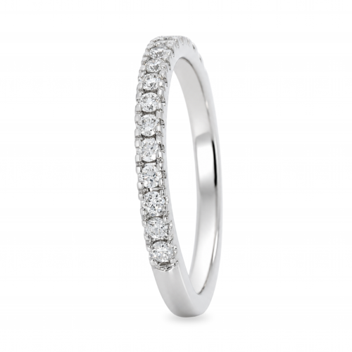 Gold ring with diamond