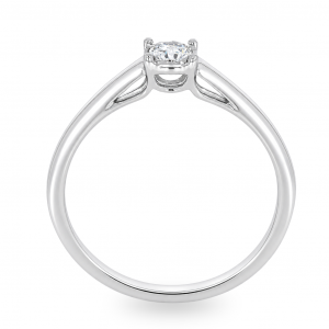 Gold ring with diamond