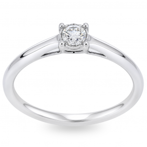 Gold ring with diamond