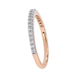 Gold ring with diamond