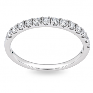 Gold ring with diamond