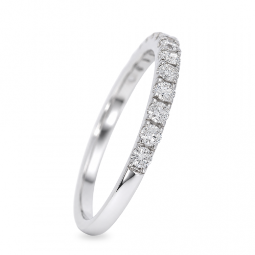 Gold ring with diamond