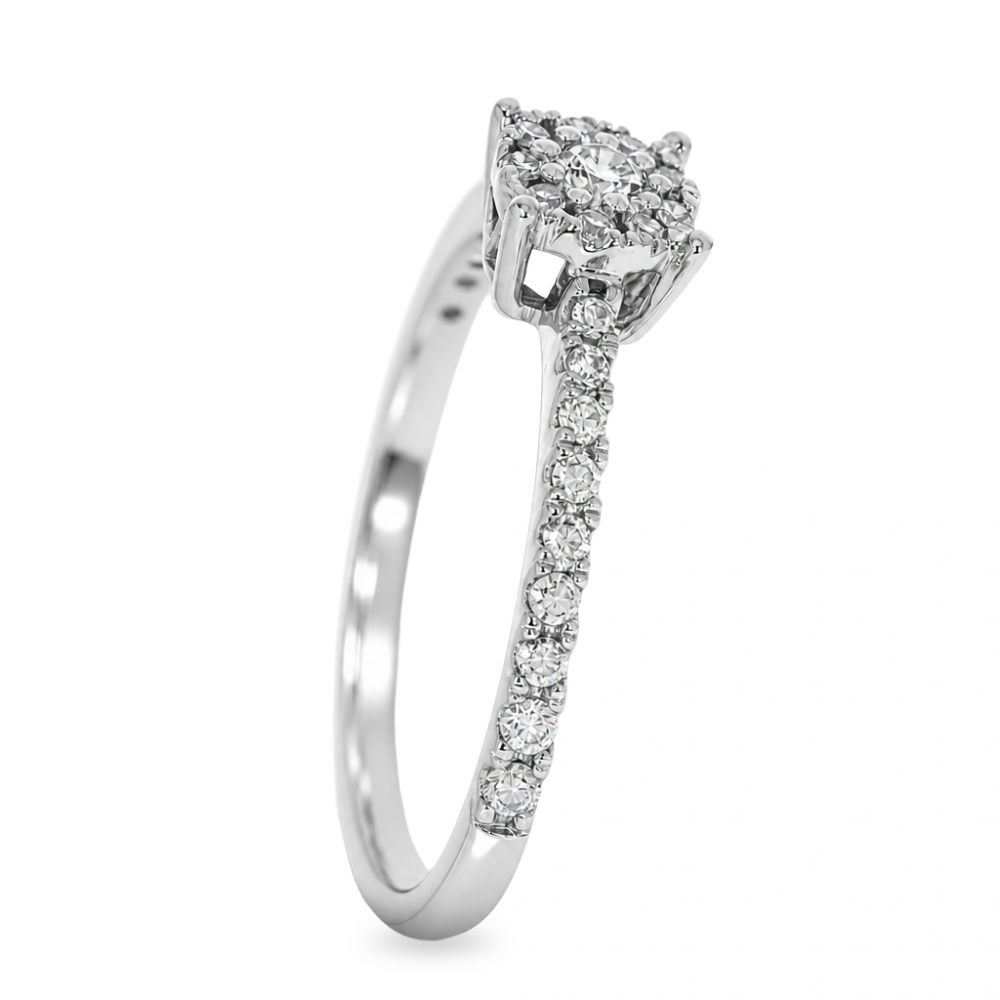 Gold ring with diamond