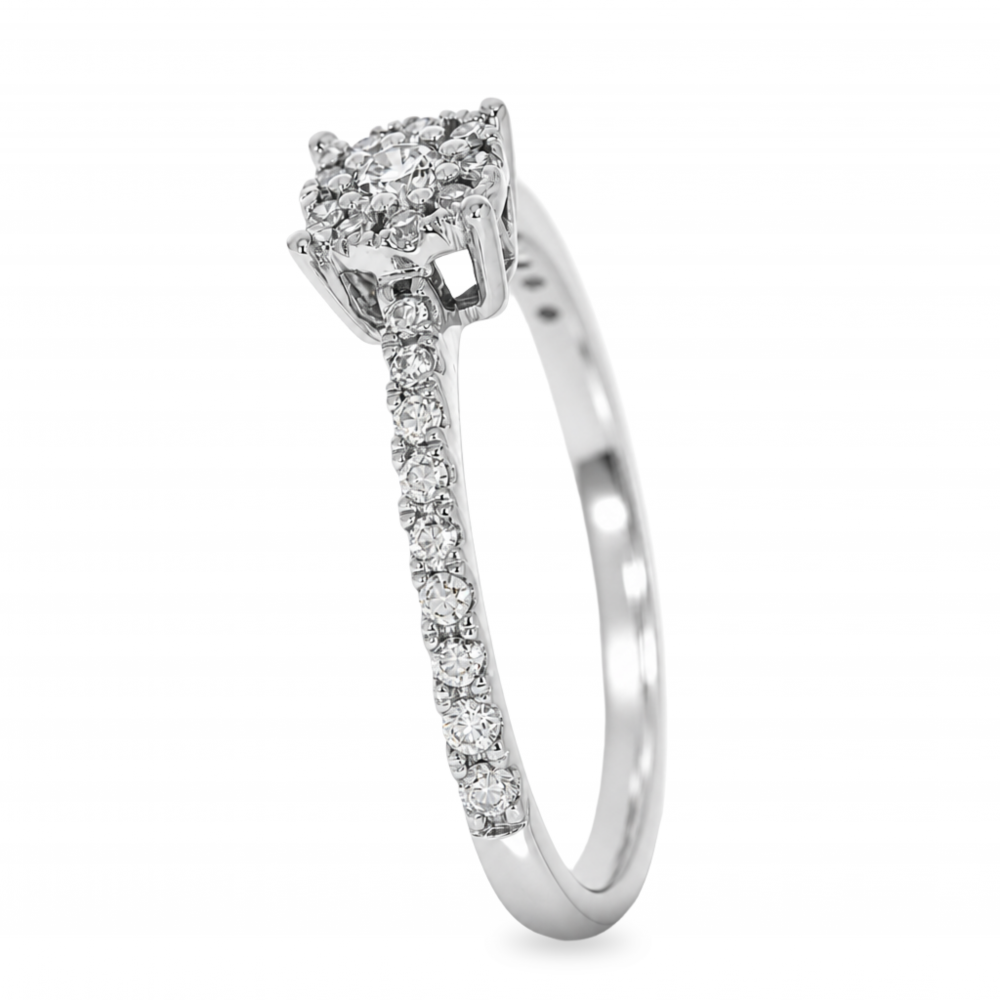 Gold ring with diamond