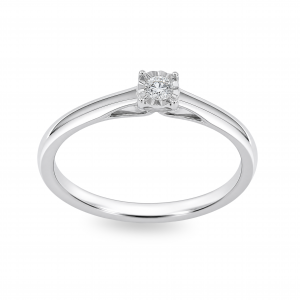 Gold ring with diamond