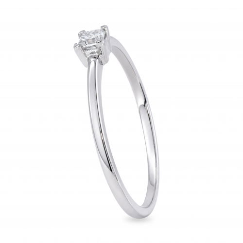 Golden ring with precious stones