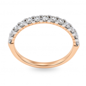 Gold ring with diamond