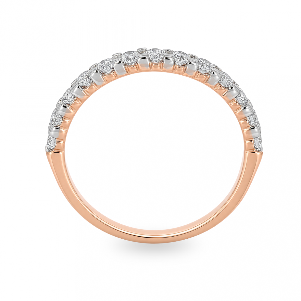 Gold ring with diamond