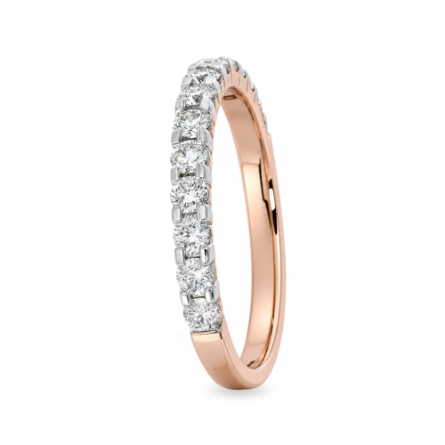 Gold ring with diamond