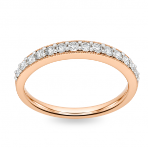 Gold ring with diamond
