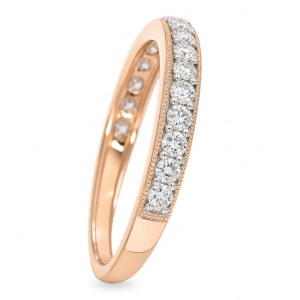 Gold ring with diamond