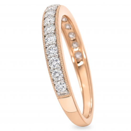 Gold ring with diamond