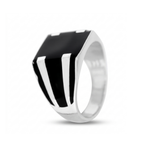Men’s silver ring