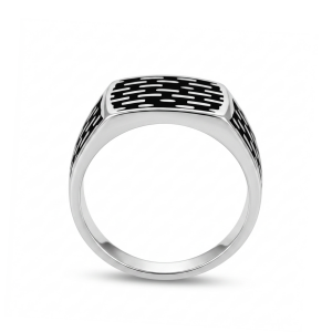 Men’s silver ring