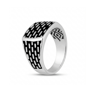 Men’s silver ring