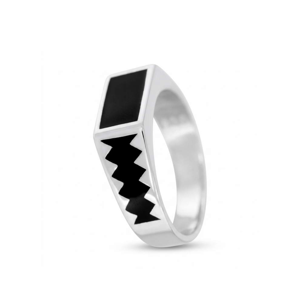 Men’s silver ring
