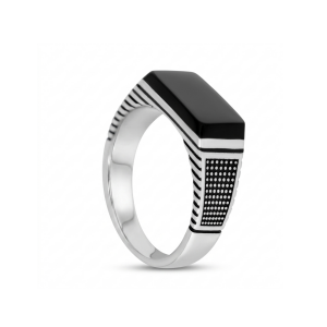 Men’s silver ring