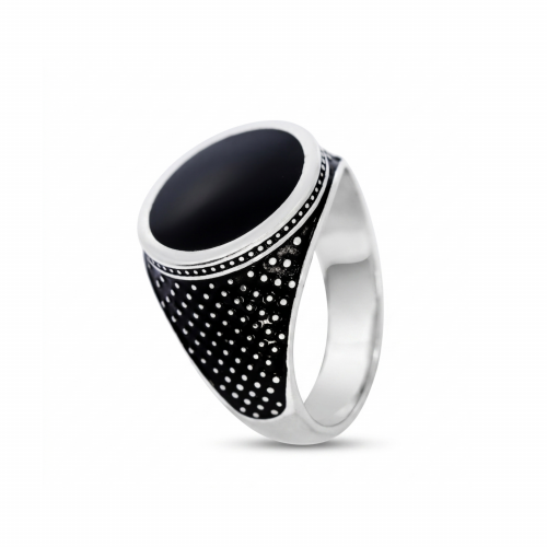 Men’s silver ring