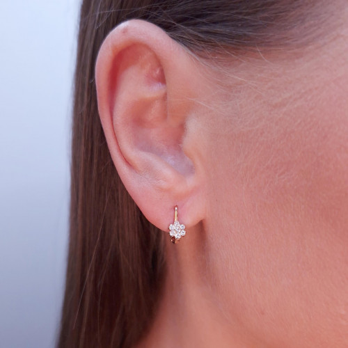 Gold earrings with zircon