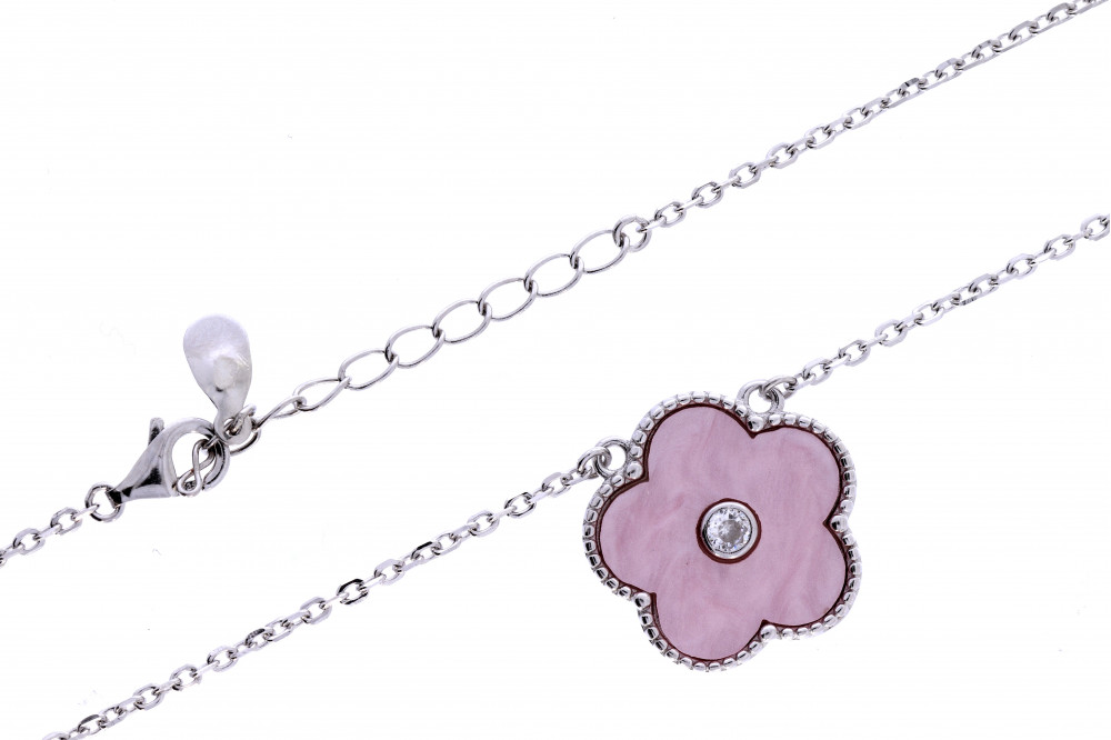 Grandinėlė su pakabuku