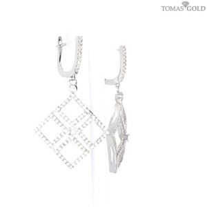 Серебряные серьги с цирконом