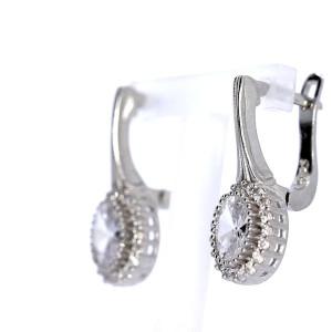 Hõbekõrvarõngad tsirkoonidega