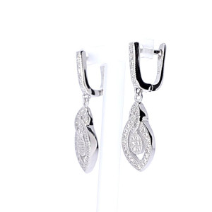 Silver earrings with zircon