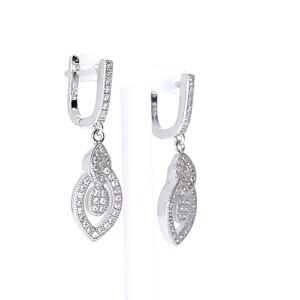 Silver earrings with zircon