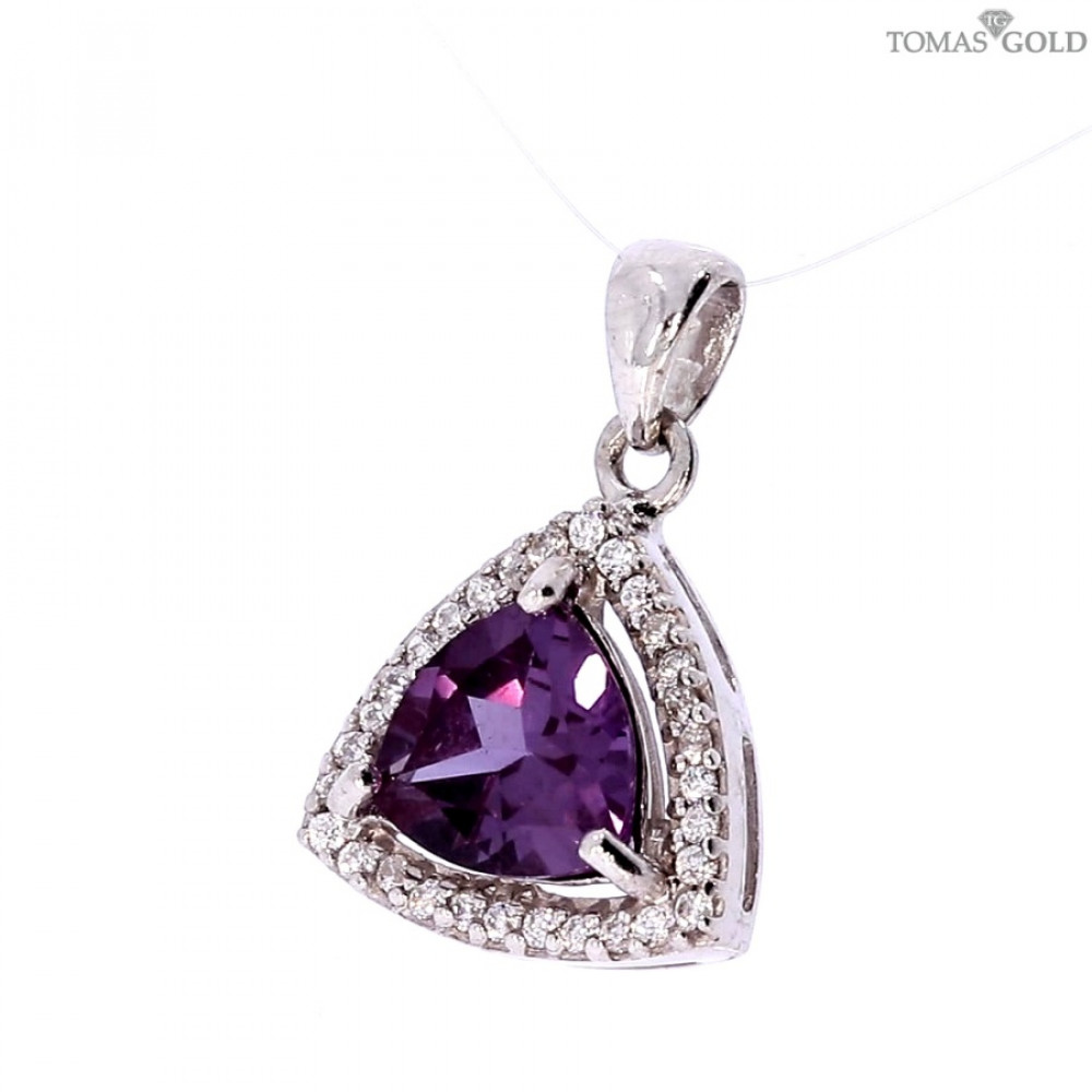 Silver pendant with alexandrite