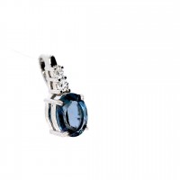Silver pendant with London topaz