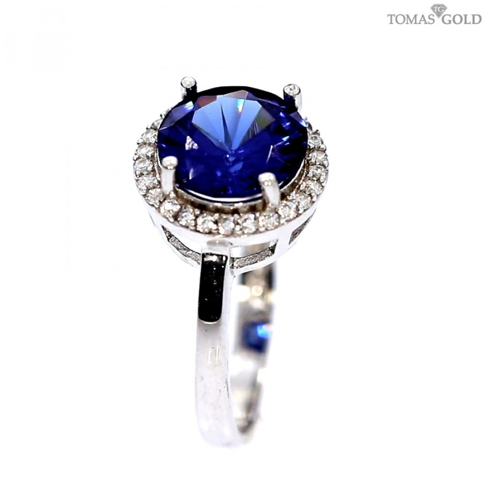 Silver ring with quartz