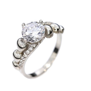 Серебряное кольцо с цирконом