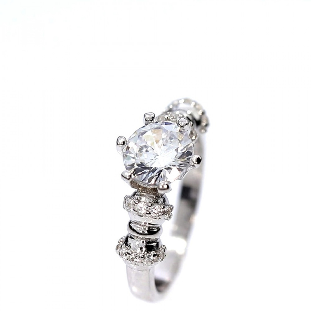 Серебряное кольцо с цирконом