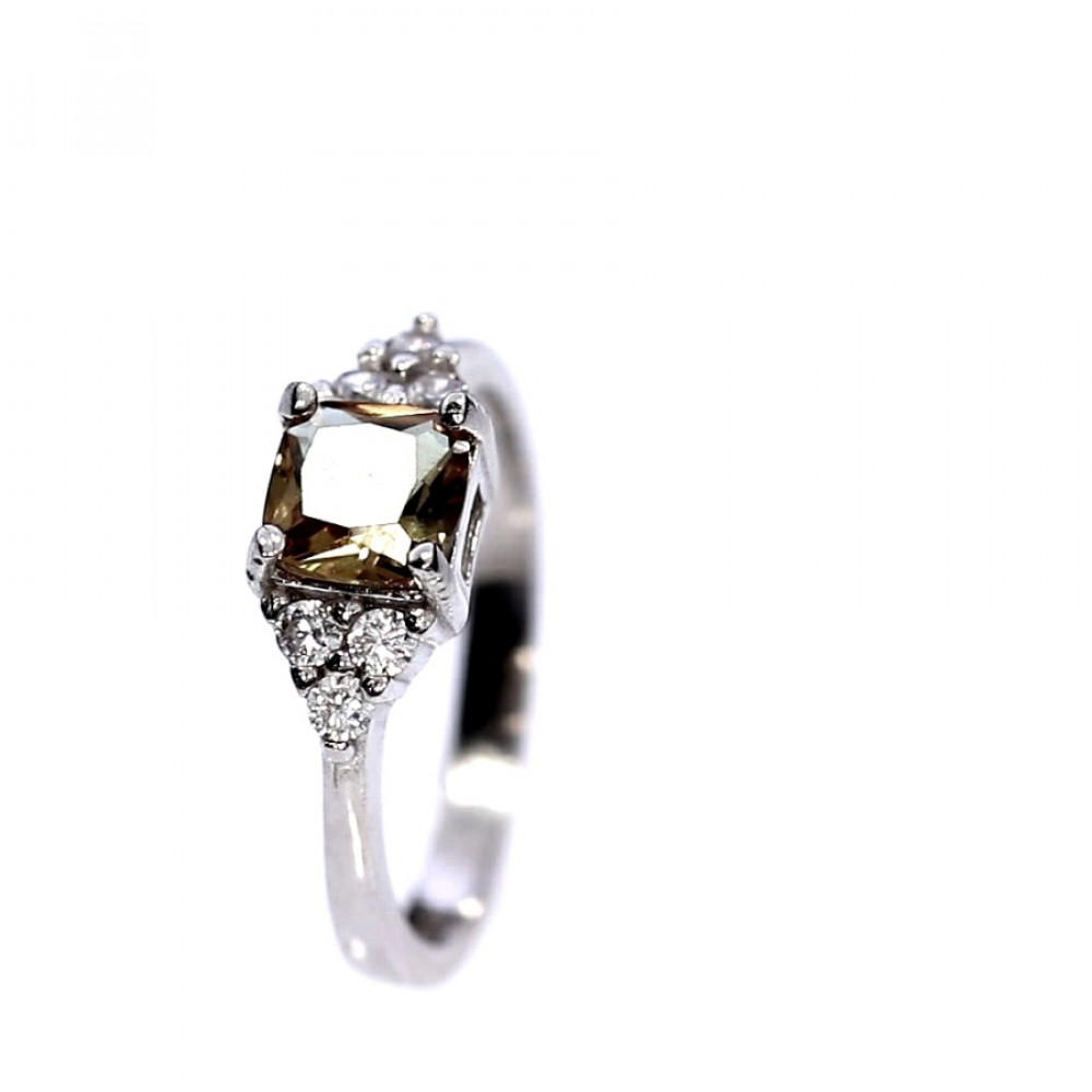 Серебряное кольцо с топазом