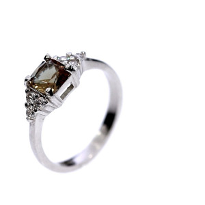 Серебряное кольцо с топазом