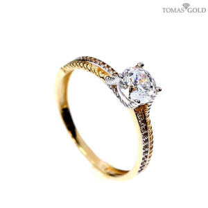 Золотое кольцо с цирконом