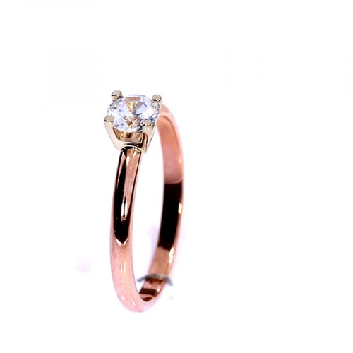 Gold ring with zircon