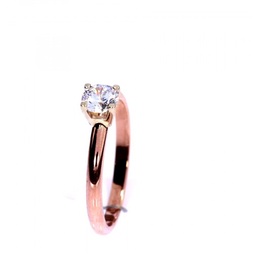 Gold ring with zircon