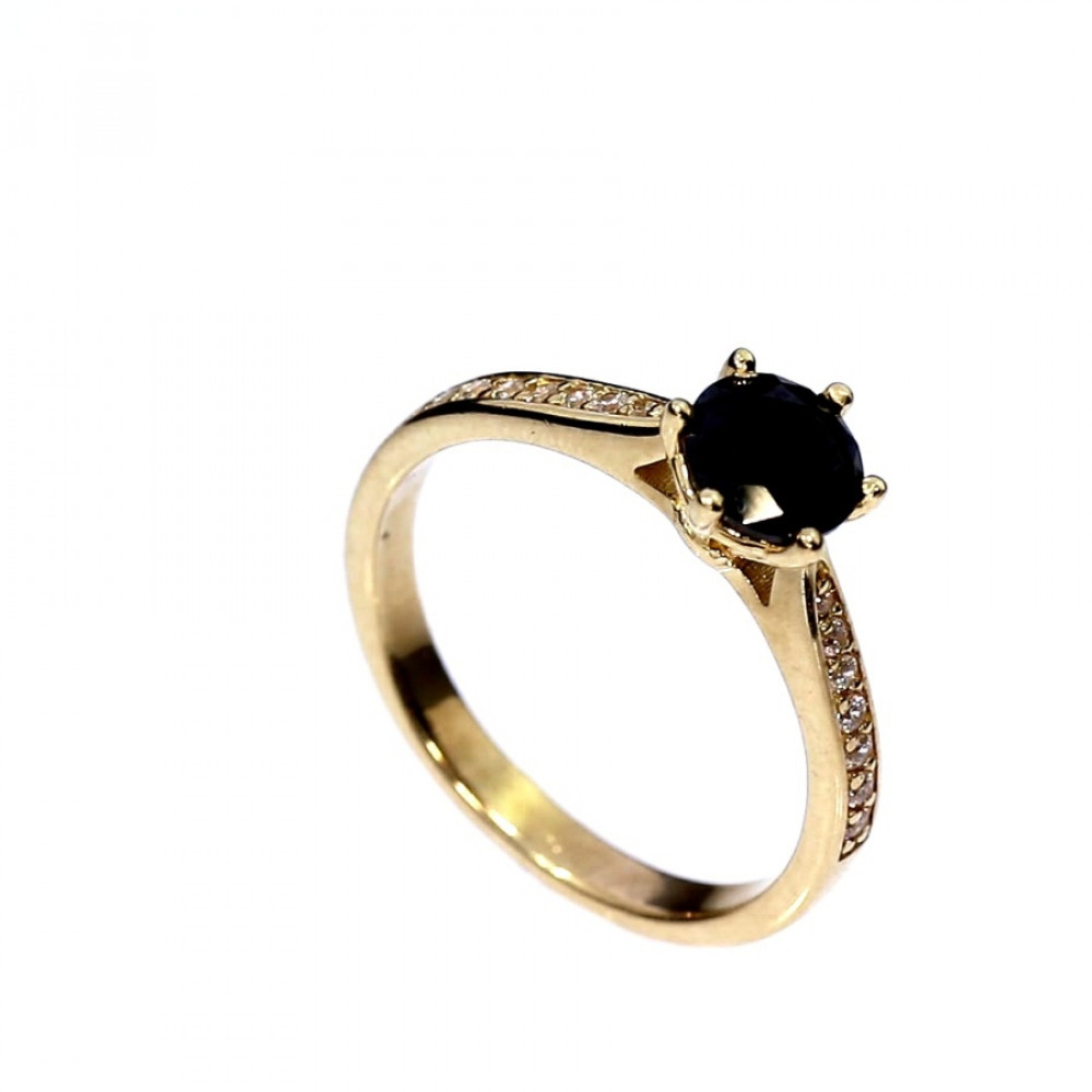 Kuldnesõrmus tsirkoonidega