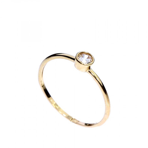 Gold ring with zircon