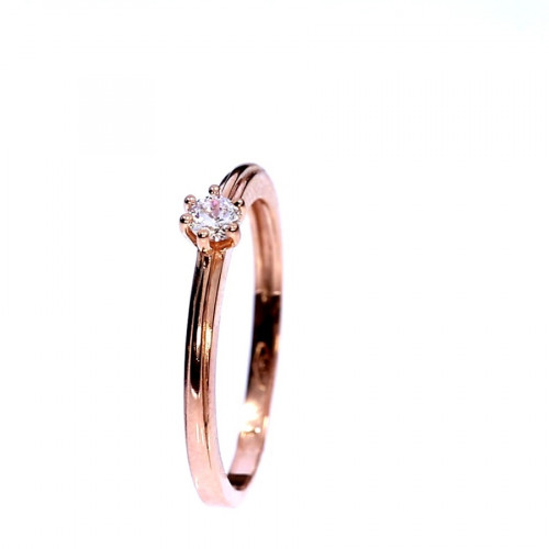 Gold ring with zircon