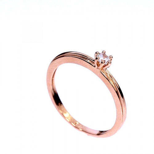 Gold ring with zircon