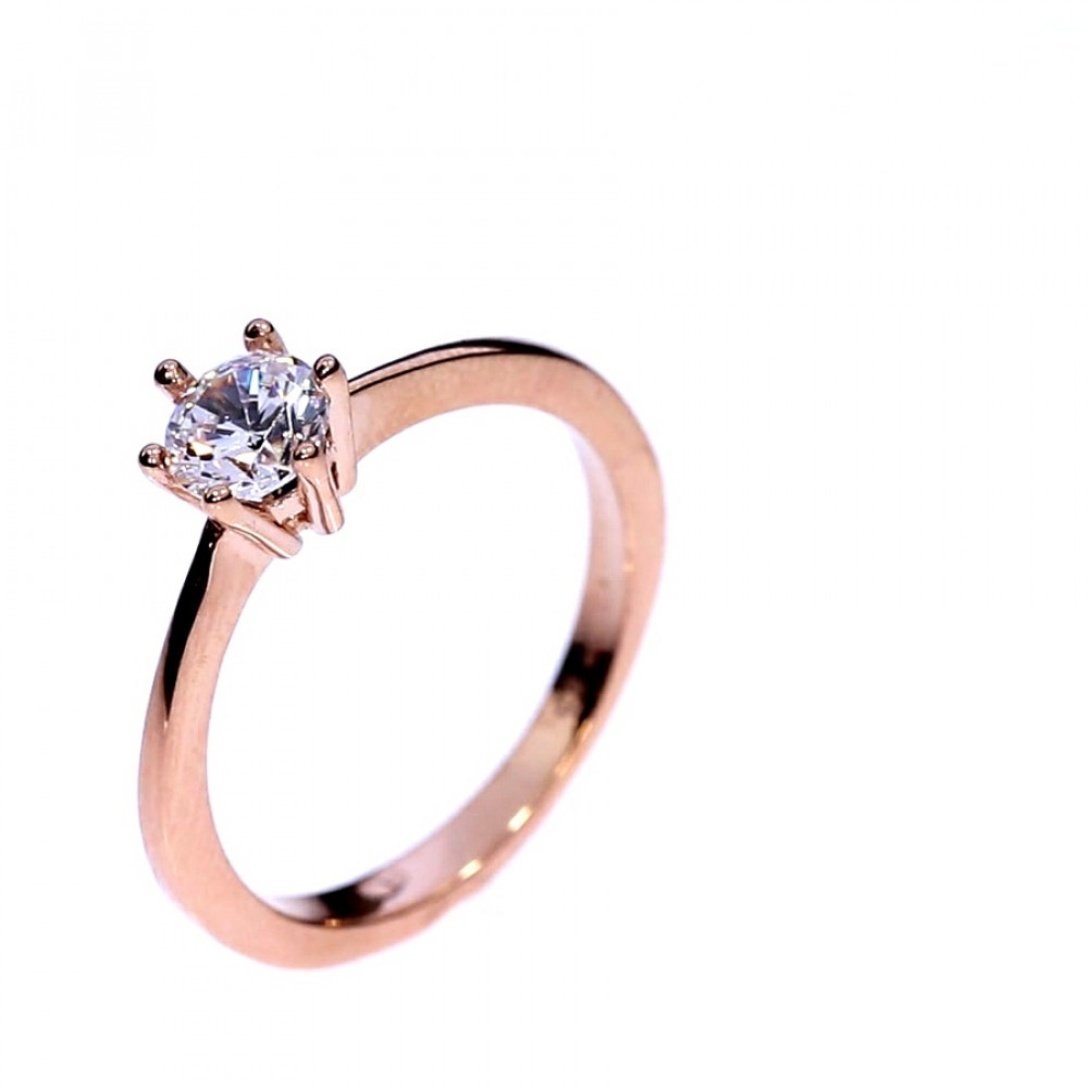 Golden ring with zircon