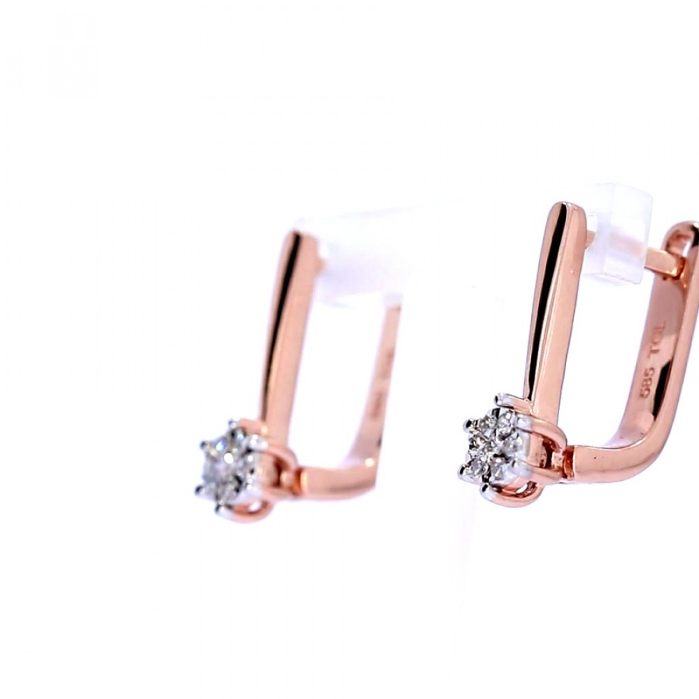 Gold earrings with diamonds