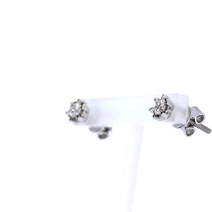 Золотый серьги с бриллиантом